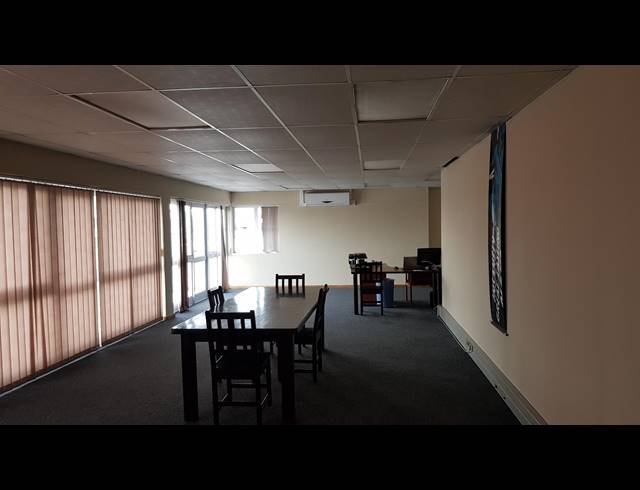 1,700M² FACTORY TO LET IN BLACKHEATH INDUSTRIAL